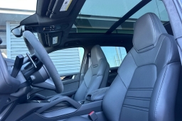 Porsche Cayenne GTS AWD 2026