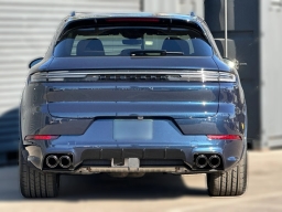 Porsche Cayenne GTS AWD 2026