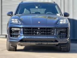 Porsche Cayenne GTS AWD 2026