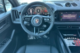 Porsche Cayenne GTS AWD 2026