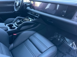 Porsche Cayenne GTS AWD 2026