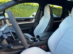 Porsche Cayenne GTS AWD 2026