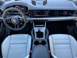 Porsche Cayenne GTS AWD 2026