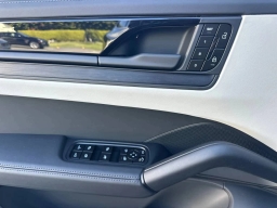 Porsche Cayenne GTS AWD 2026