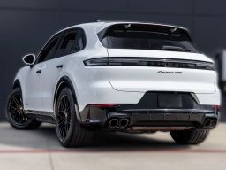 Porsche Cayenne GTS AWD 2026