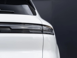 Porsche Cayenne GTS AWD 2026