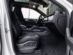 Porsche Cayenne GTS AWD 2026