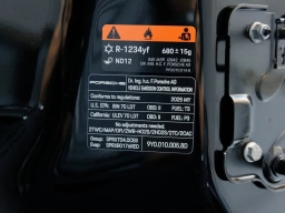 Porsche Cayenne GTS AWD 2025