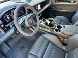 Porsche Cayenne GTS AWD 2026