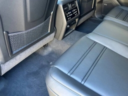 Porsche Cayenne GTS AWD 2026