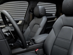 Porsche Cayenne S AWD 2026