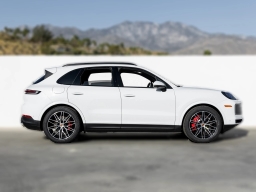 Porsche Cayenne S AWD 2026
