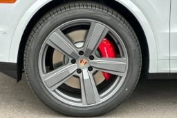 Porsche Cayenne S AWD 2026