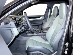 Porsche Cayenne S AWD 2025