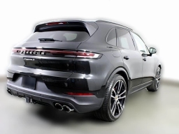 Porsche Cayenne S AWD 2025