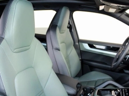 Porsche Cayenne S AWD 2025