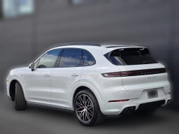 Porsche Cayenne S AWD 2026