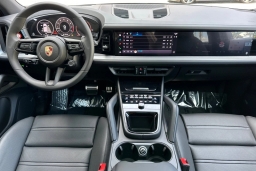 Porsche Cayenne S AWD 2026