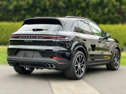 Porsche Cayenne S AWD 2026