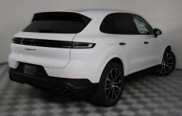 Porsche Cayenne S AWD 2026