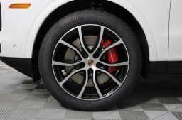 Porsche Cayenne S AWD 2026