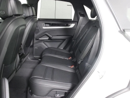 Porsche Cayenne S AWD 2026