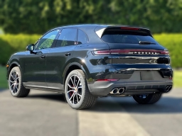 Porsche Cayenne S AWD 2026