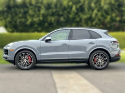 Porsche Cayenne S AWD 2026