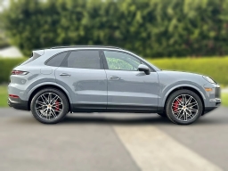 Porsche Cayenne S AWD 2026