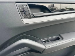 Porsche Cayenne S AWD 2026