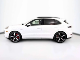 Porsche Cayenne Turbo E-Hybrid AWD 2025