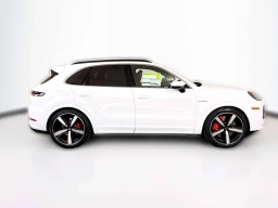 Porsche Cayenne Turbo E-Hybrid AWD 2025