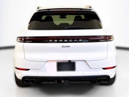 Porsche Cayenne Turbo E-Hybrid AWD 2025