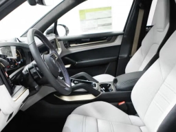 Porsche Cayenne Turbo E-Hybrid AWD 2026