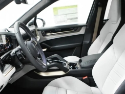 Porsche Cayenne Turbo E-Hybrid AWD 2026