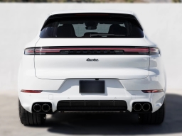 Porsche Cayenne Turbo E-Hybrid AWD 2026