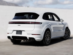 Porsche Cayenne Turbo E-Hybrid AWD 2026