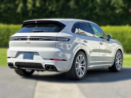Porsche Cayenne Turbo E-Hybrid AWD 2026