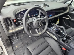 Porsche Cayenne Turbo E-Hybrid AWD 2026