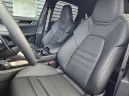 Porsche Cayenne Turbo E-Hybrid AWD 2026