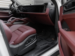 Porsche Cayenne Turbo E-Hybrid AWD 2026