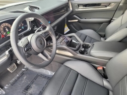 Porsche Cayenne Turbo E-Hybrid AWD 2025