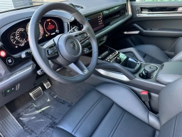 Porsche Cayenne Turbo E-Hybrid AWD 2026