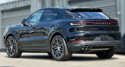 Porsche Cayenne Base Coupe AWD 2026