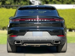Porsche Cayenne Base Coupe AWD 2026