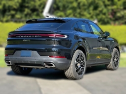 Porsche Cayenne Base Coupe AWD 2026