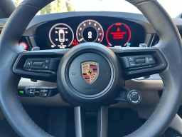 Porsche Cayenne Base Coupe AWD 2026