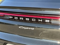 Porsche Cayenne Base Coupe AWD 2026