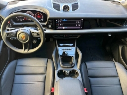 Porsche Cayenne Base Coupe AWD 2026