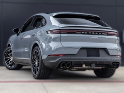 Porsche Cayenne Base Coupe AWD 2026